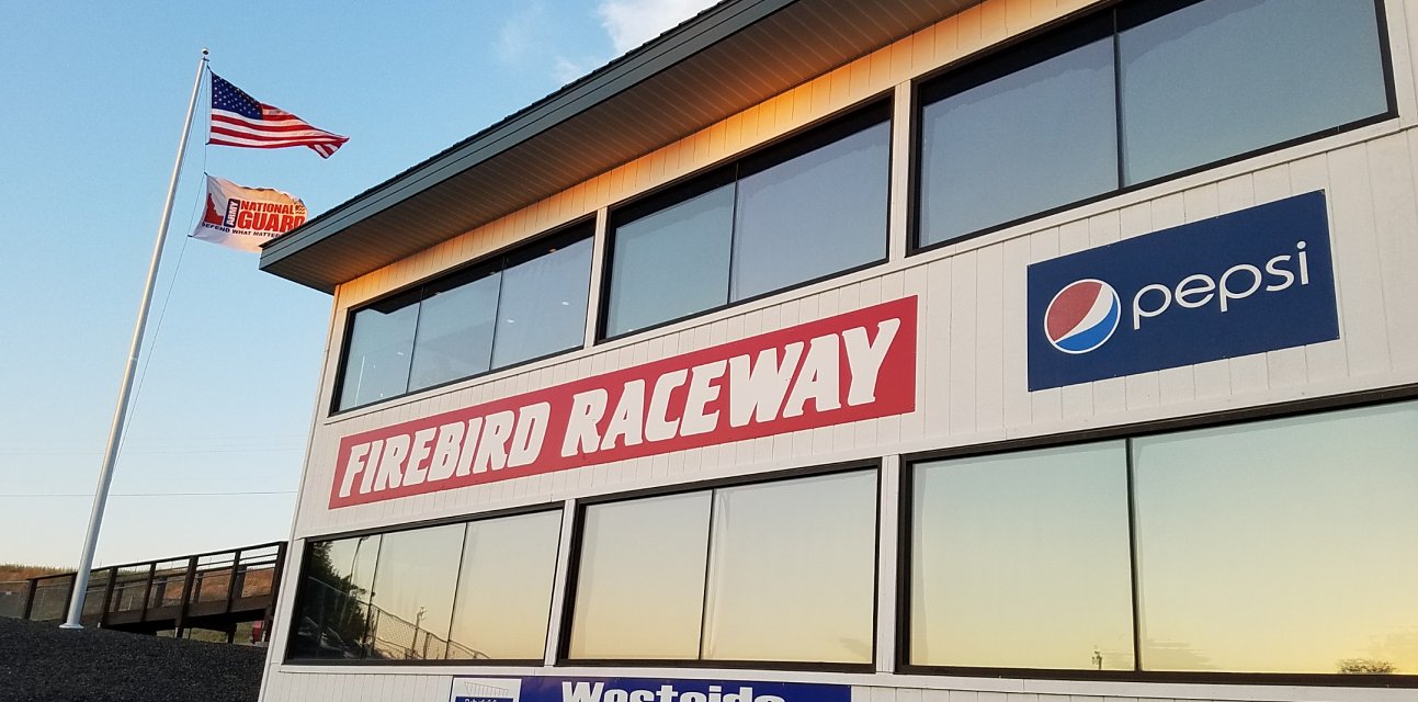 Nhra finals tickets Tickets for NHRA Nationals Admission and reserved seats for kids 12 and under are FREE! They must, however, pay for camping. MegaWeek tickets for the Thunder at the Lakes NHRA Divisional Race on Aug. AND the Lucas Oil NHRA Nationals Aug. will be available again this year.