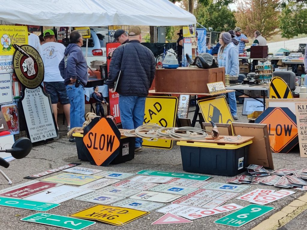 Maple Grove Swap Meet 2024 - sayre lizzie